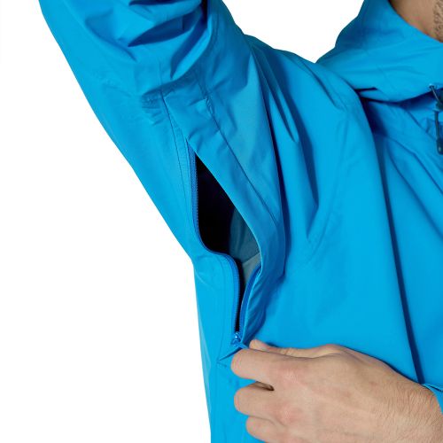 Downpour_Jacket_MayaBlue_QWI_06_MYB_Model_22491.jpg
